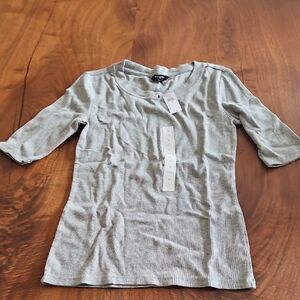 NWT Banana Republic Factory Elbow Sleeve Crew Neck Size Medium
